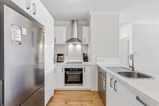 5/208 Fisher Street, WA 6105