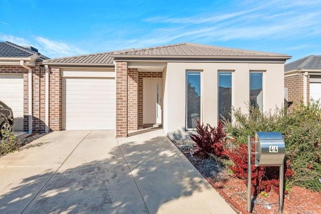 44 Sissinghurst Parade, VIC 3754