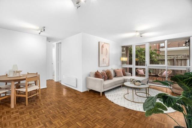 2/207 Canterbury Road, VIC 3182