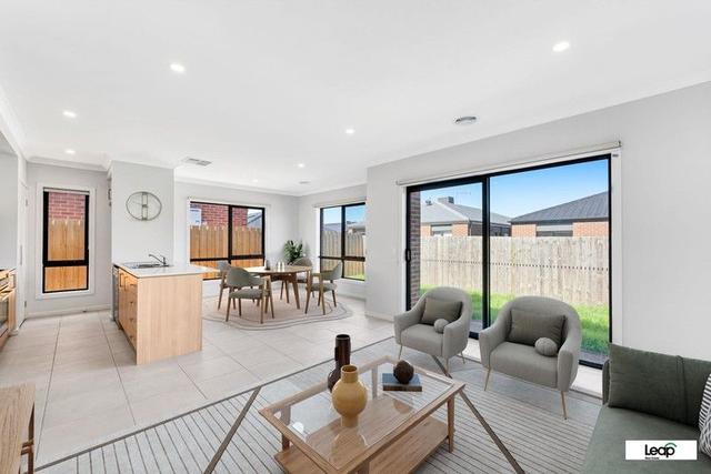 5 Pinaster Street, VIC 3756