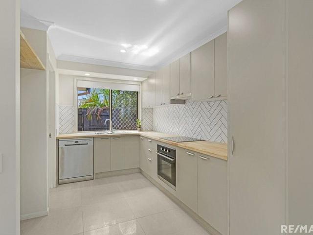 2/8 Government Road, QLD 4215