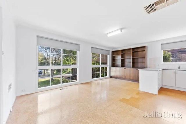 5 Dawn Court, VIC 3084