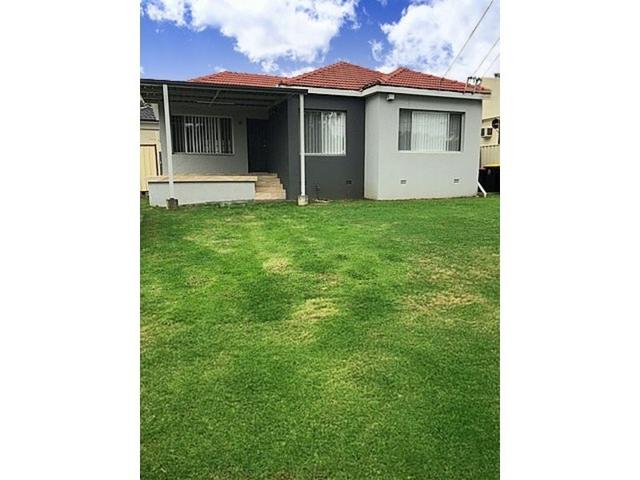 16 Amalfi Street, NSW 2170