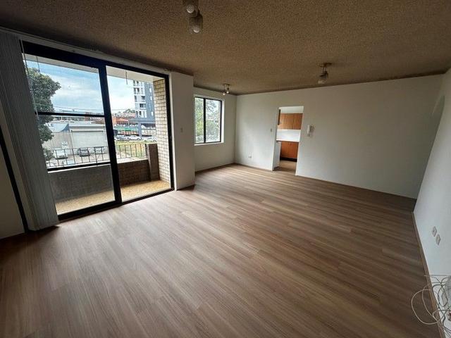 2/111-113 Castlereagh St, NSW 2170