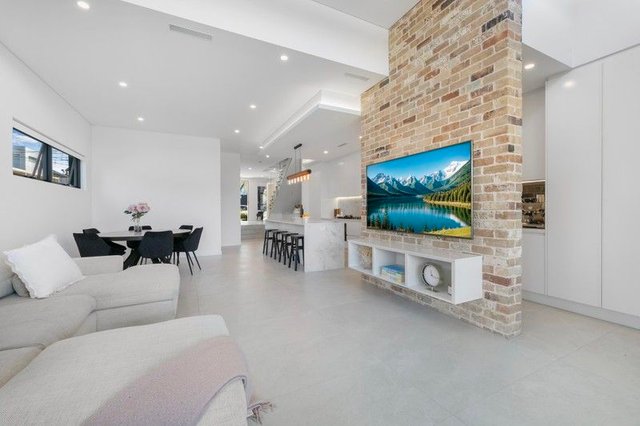 80 Thomas Street, NSW 2213