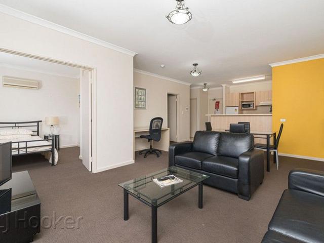 44/11 Regal Place, WA 6004