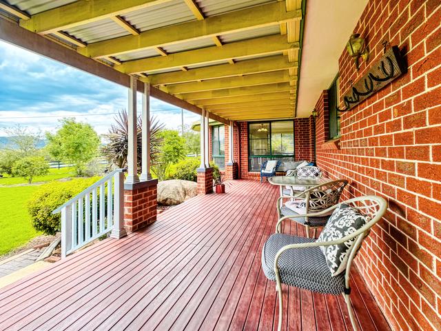 253 Catherine Way, NSW 2340