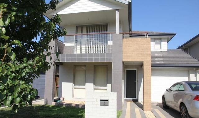 5 The Parkway Ave, NSW 2170