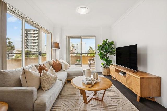 18/8-10 Browne Parade, NSW 2170