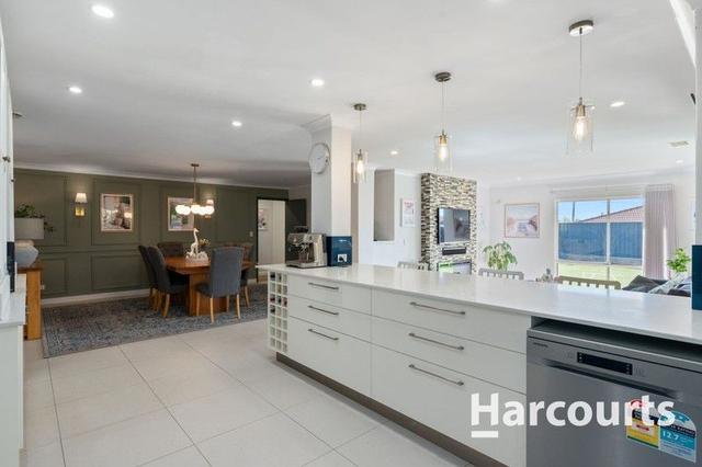 10 Lind Court, WA 6030