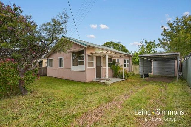 16 Benalong Street, NSW 2760