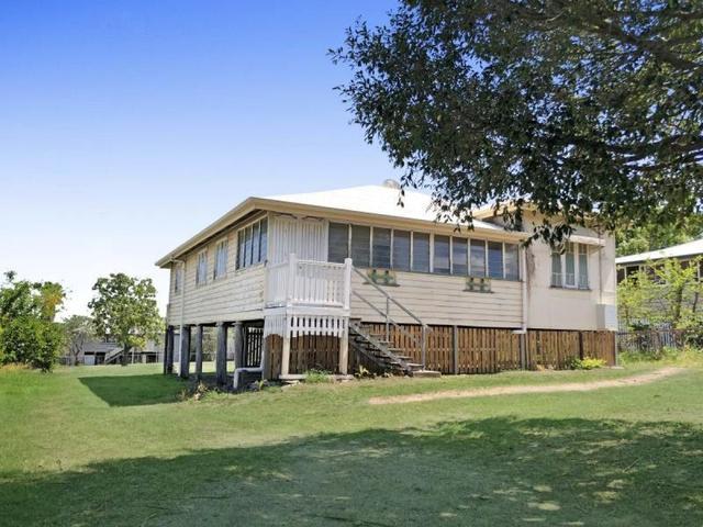 9 Wakefield Street, QLD 4700