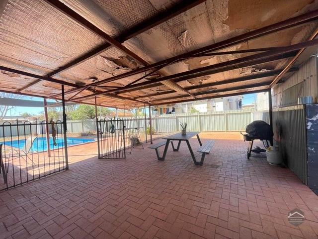 4 Bell Street, WA 6721