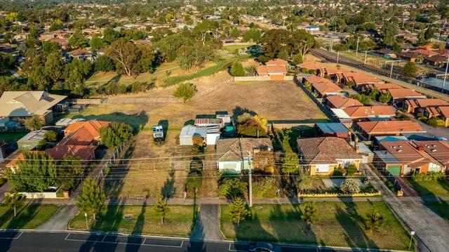 10 Campbell Street, VIC 3076