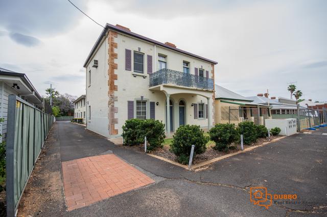 4/131 Gipps Street, NSW 2830