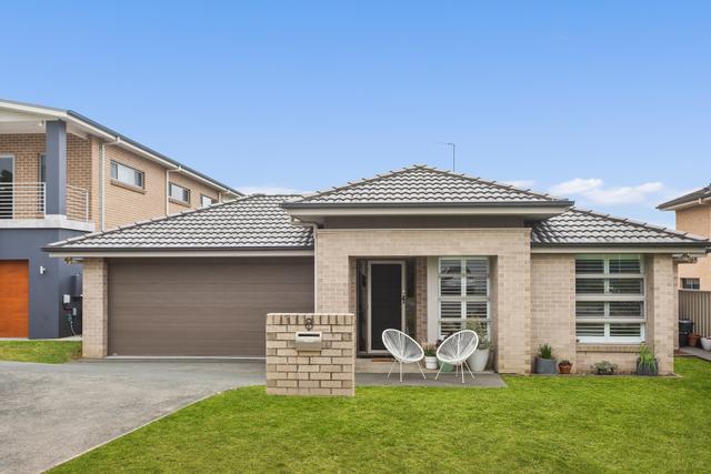 8 Coolum Parkway, NSW 2529