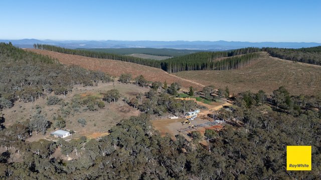 242 Bingley Way, NSW 2620