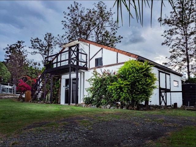 17 Courtney Drive, QLD 4209