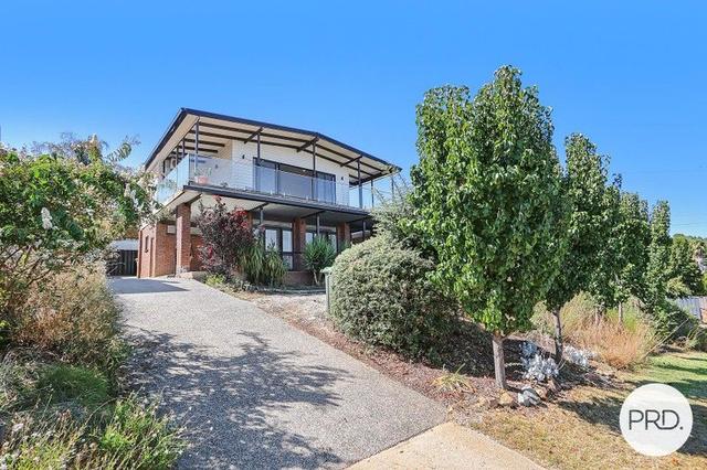 9 Lees Crescent, VIC 3691