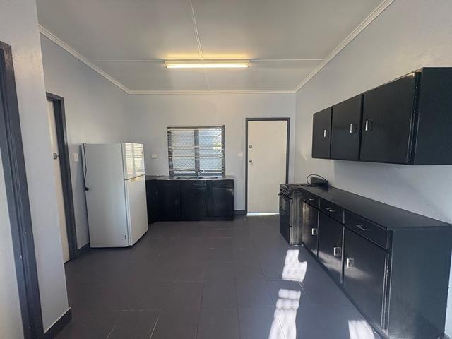 Unit 3/4 Thirteenth Ave, QLD 4825