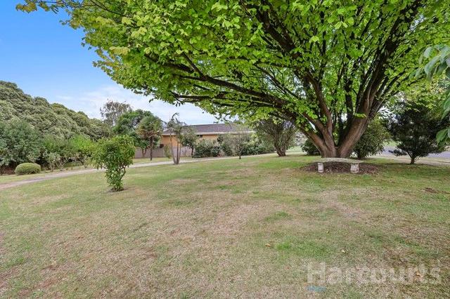 18 Johnson Avenue, VIC 3818