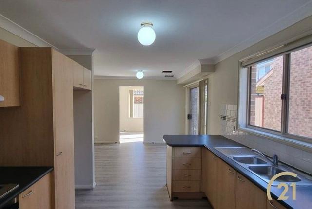 4 Gilmore Close, NSW 2745