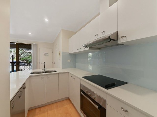 4/7 Franklin Street, QLD 4006