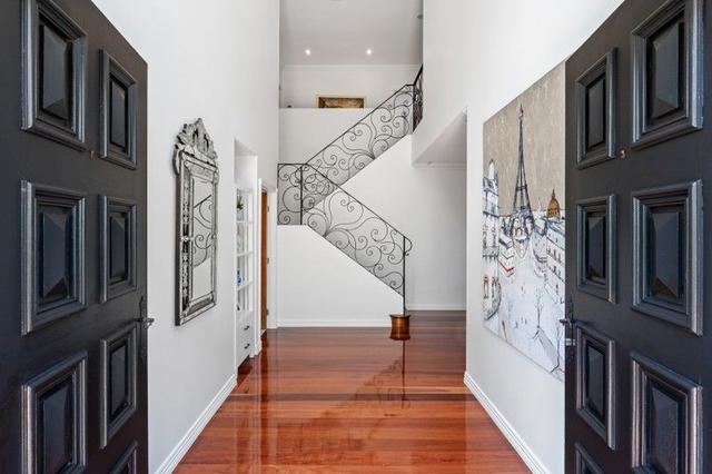 74 Slatyer Avenue, QLD 4217