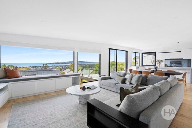 8 Somerset Drive, VIC 3936