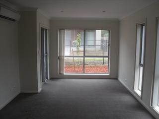Living Room (2013-11-20)