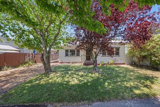 6 Dover Street, VIC 3355