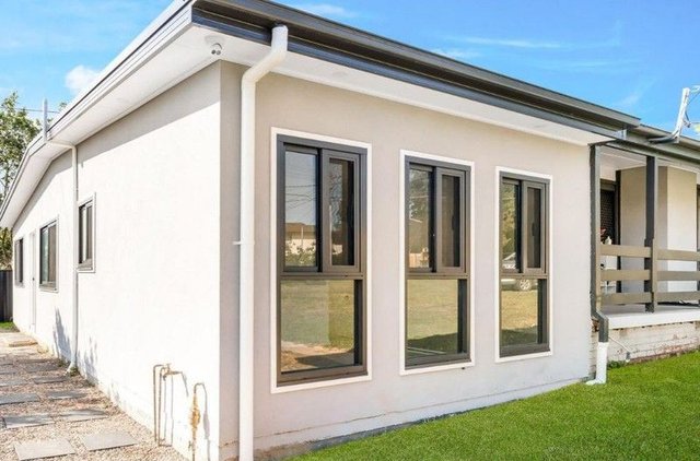 73a Koomooloo Crescent, NSW 2770