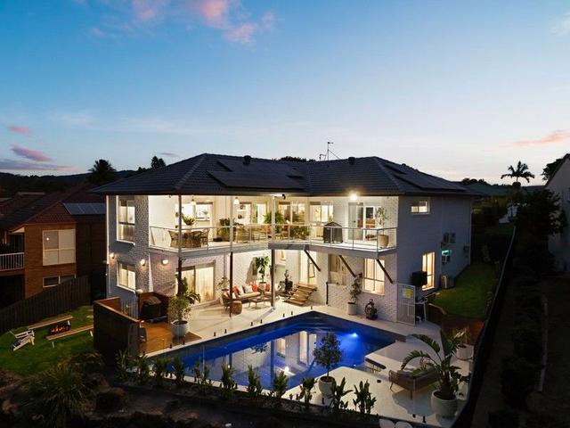 11 Outrigger Drive, QLD 4226