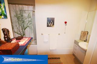 Bathroom (2015-09-08)