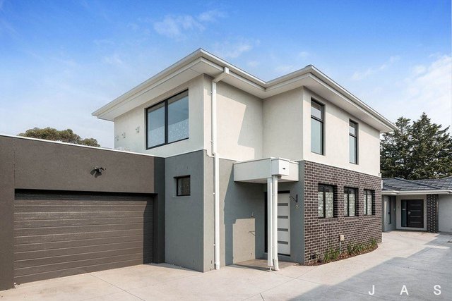 2/6 Inkerman Street, VIC 3012