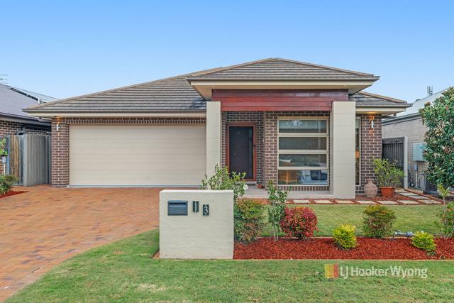 13 Parry Parade, NSW 2259
