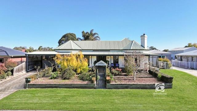 32 Harnham Drive, VIC 3875