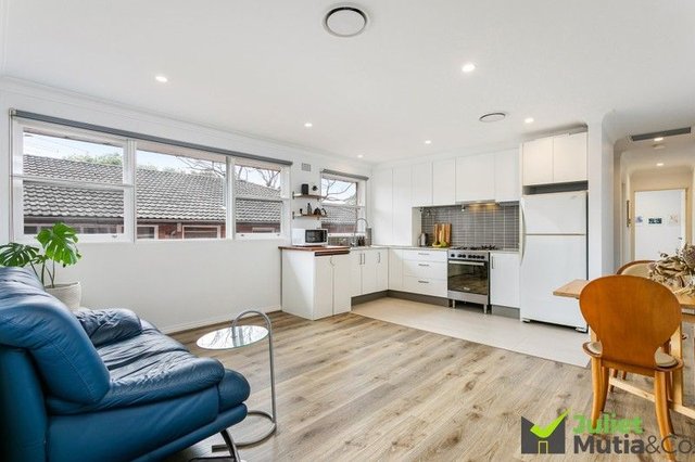 9/23 Orpington Street, NSW 2131