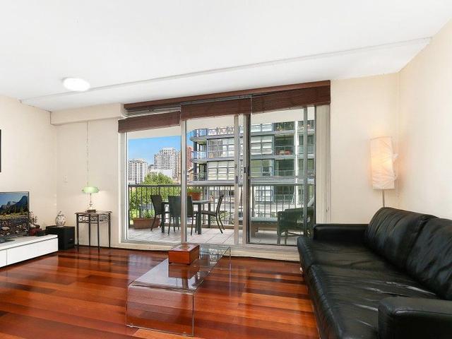 63/28 Pelican Street, NSW 2010