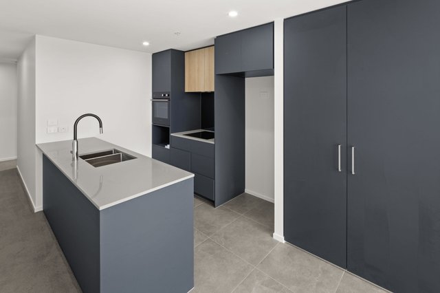 De Burgh - 810/325 Northbourne Ave, ACT 2602