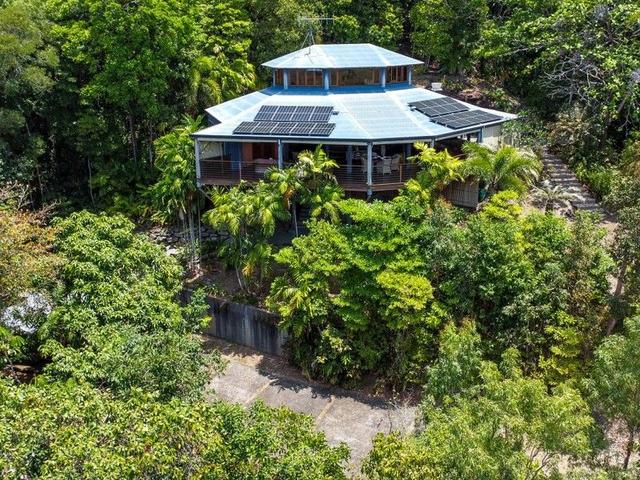 68 Ocean View Road Killaloe, QLD 4877