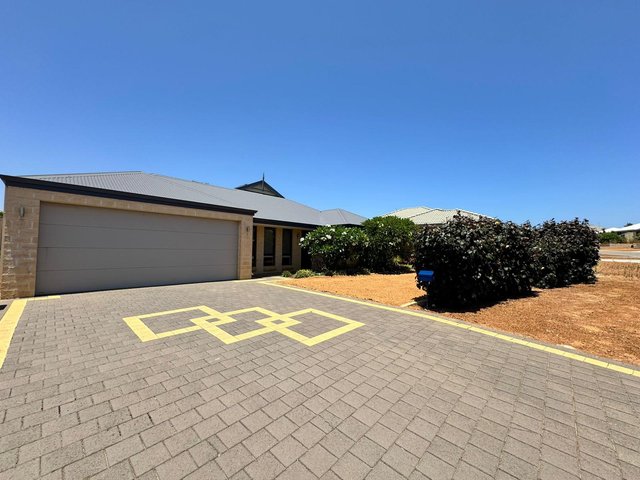 5 Curtin Grove, WA 6530