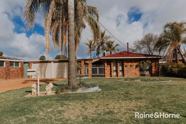 26 Geneva Crescent, NSW 2650