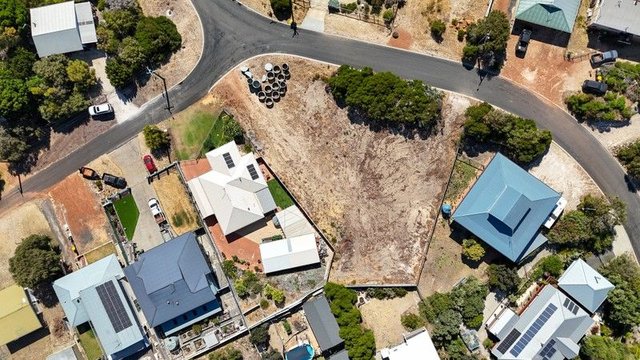 11 Lake View Road, WA 6215