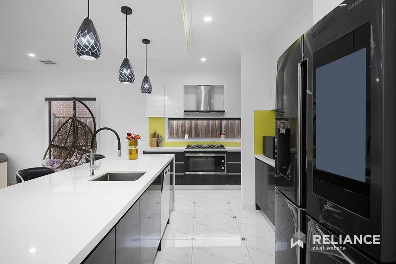 https://images.allhomes.com.au/property/photo/bd76c31b2c2fd79844aaa9506810f877_hd.jpg