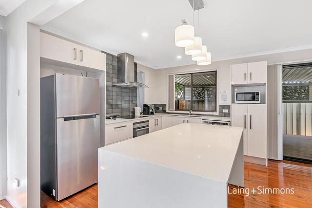 44 Hatchinson Crescent, NSW 2750