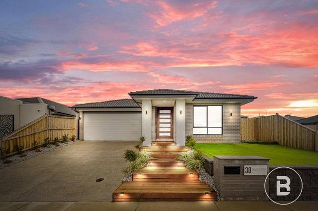 38 Revelstoke Way, VIC 3358