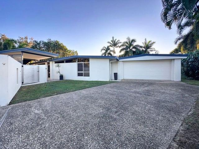 16 Vicky Court, QLD 4740
