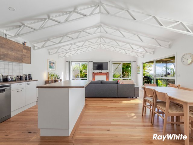 6 Halyard Drive, NSW 2537