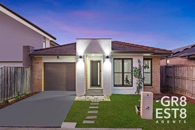 8 Dedina Walk, VIC 3175